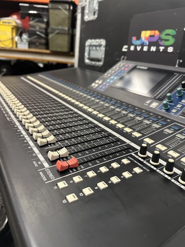 Yamaha ls9 digital mixer - digital,