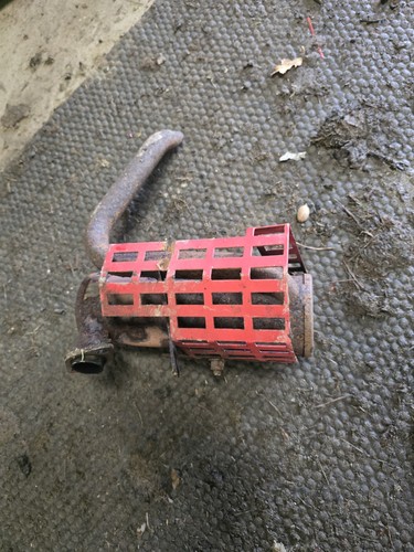 Briggs and stratton exhaust - and,