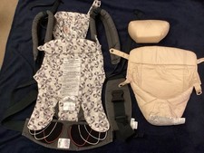 Ergo baby Carrier, Designed