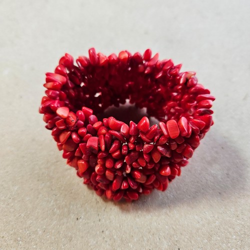 Vintage red coral chip - red, stretch