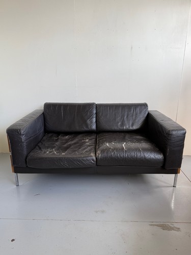 Robin day forum seater black - day, 2