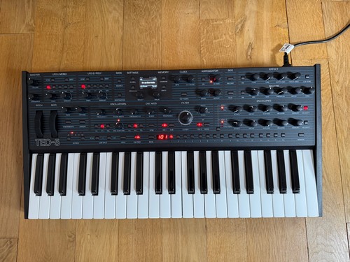 Oberheim teo analogue - teo-5,