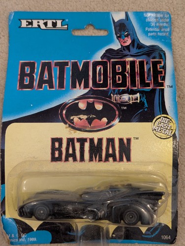 Ertl 1064 batman batmobile - batman,
