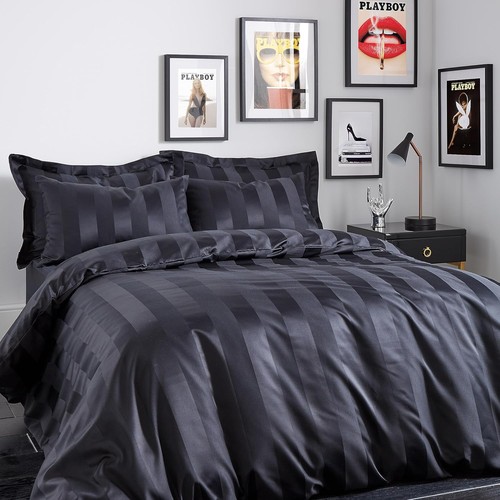 Sassy playboy bedding - b,