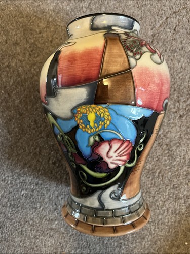Moorcroft pottery cloud nine - moorcroft,