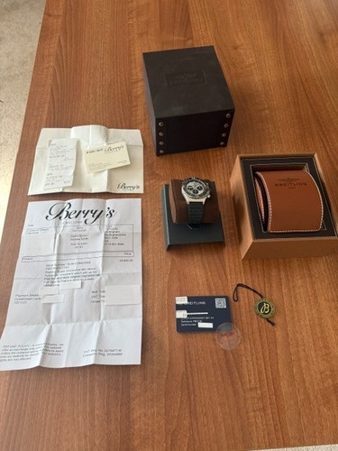 Breitling super chronomat b01 - breitling,