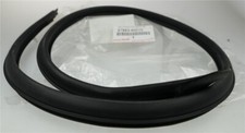 Toyota LandCruiser J7 seal