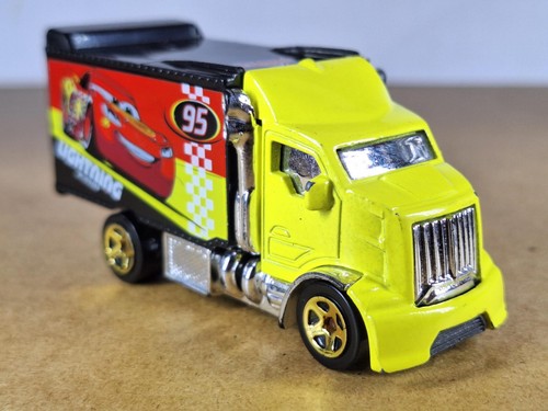Hot wheels hiway hauler - hiway, 2