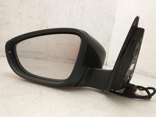 2012 VOLKSWAGEN PASSAT 4 Door