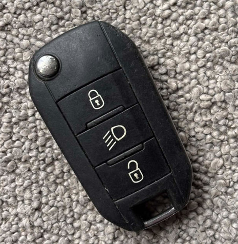 Genuine peugeot button - genuine,