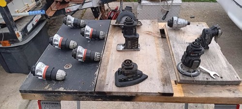 Bundle black and decker - of,