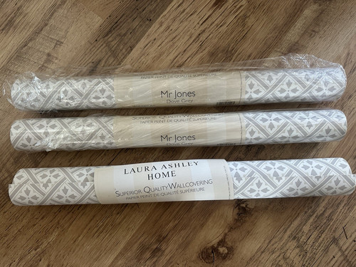 Laura ashley jones dove - laura, mr