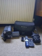 Sony CCD-TRV228E Hi8 Tape Digital Video Camera HANDYCAM Complete Working Set