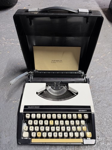 Silver reed seventy portable - seventy,