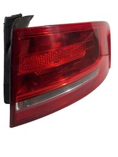 AUDI A4 B8 2008 SALOON REAR RIGHT DRIVER SIDE OUTER TAIL LIGHT 8K5945096D A1l1b2