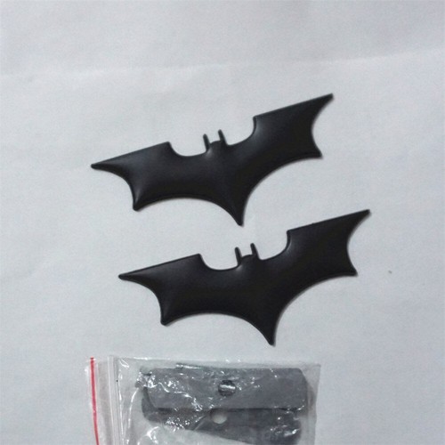 Black bat matte metal grille - black,
