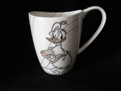 Queens disney donald duck - duck, bone