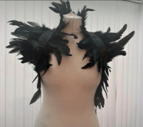 Gothic style faux feather - gothic,