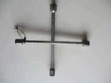 Vintage 4 Way Spider Wheel