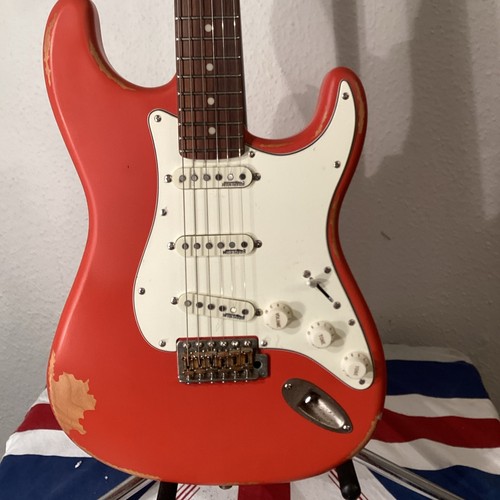 Vintage guitar 1 2 - (v6,