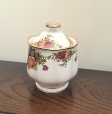 Royal Albert Old Country Roses