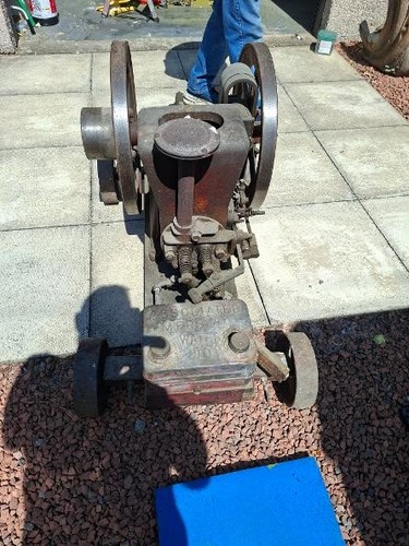 Amanco stationary engine hit - engine,,