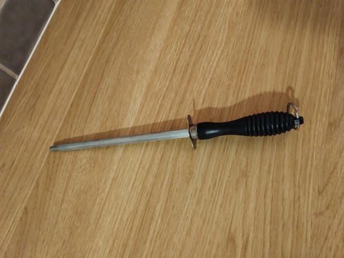Butchers sharpening steel - sharpening,