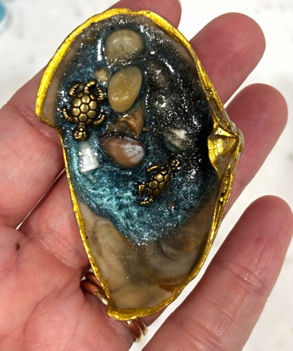 Decorative resin filled clam - decorative, resin-filled
