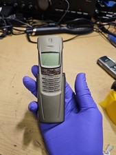 Nokia 8910 Mobile Phone - 100% Untested- Vintage. 