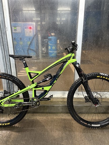 Capra enduro mountain bike - mountain,