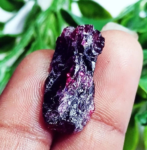 Natural red garnet - garnet, rough