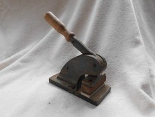 ANTIQUE CAST IRON LETTERHEAD PRESS EMBOSSER HARROW ROAD CARSHALTON SURREY