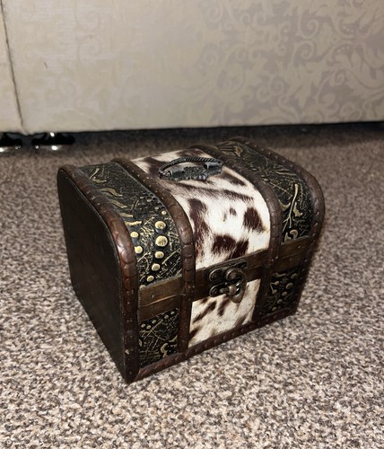 Decorative wooden treasure - decorative,