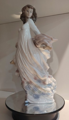 Vintage lladro spring splendor - vintage,