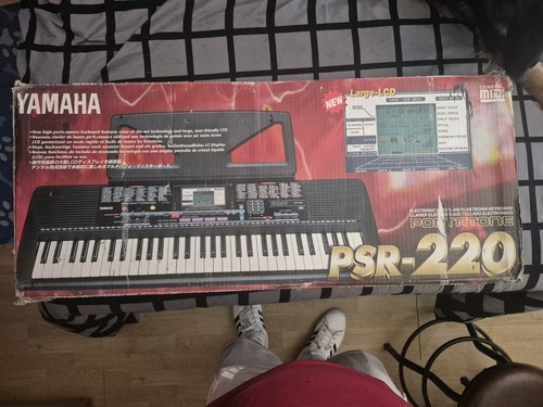 Yamaha psr 220 key - yamaha, black