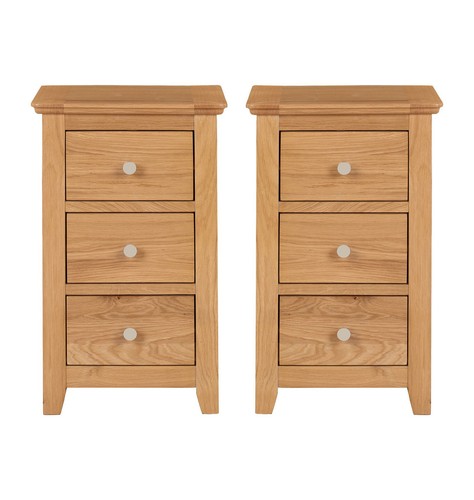Pair small oak - of,