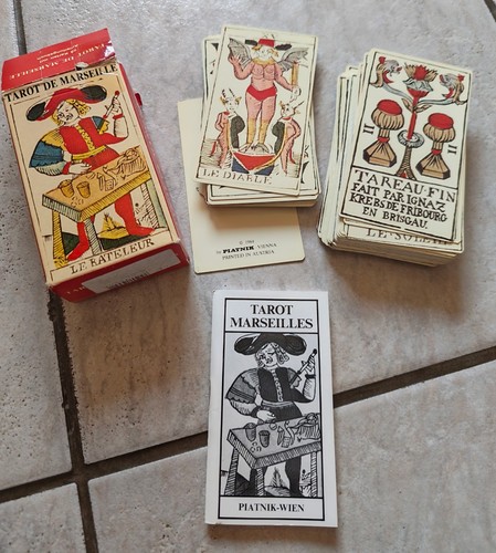 Vintage 1984 tarot - 1984,