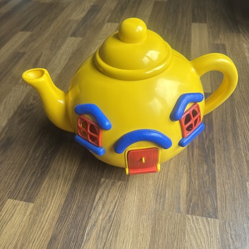 Bluebird big yellow teapot toy - big,