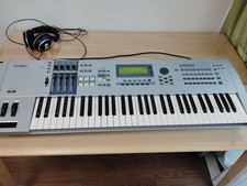 YAMAHA Motif ES6 with Power