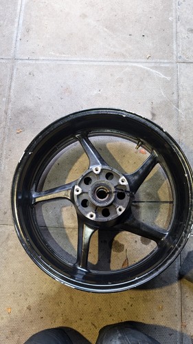 Yamaha big bang rear wheel - r1,