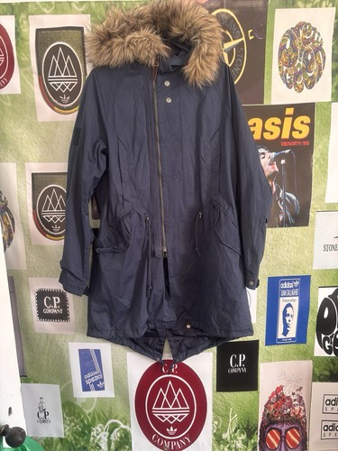 Pretty green parka - size, small
