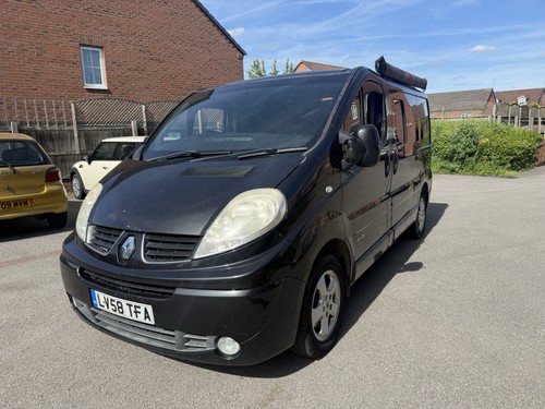 2008 black renault trafic - 2008,