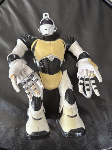 2005 robosapien mini robot - robosapien,