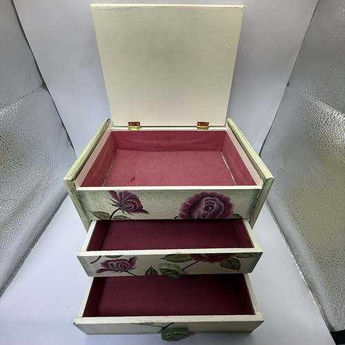 Vtg jewelry box - solid, wood