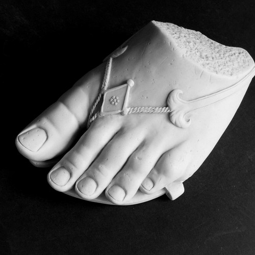 The foot colossus carrara - of,