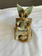 Yare designs pottery dragon in