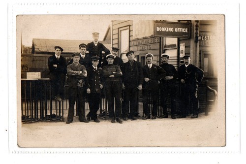 Railway station pier barry - station,