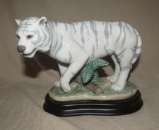 Lladro The Tiger Figurine
