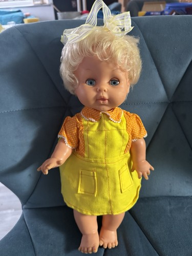 Vintage palitoy doll inches - doll,