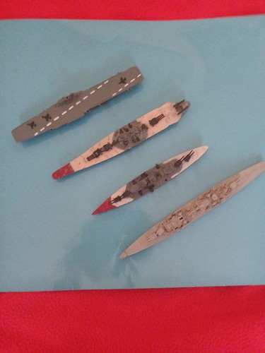 Plastic model ships varios - model,